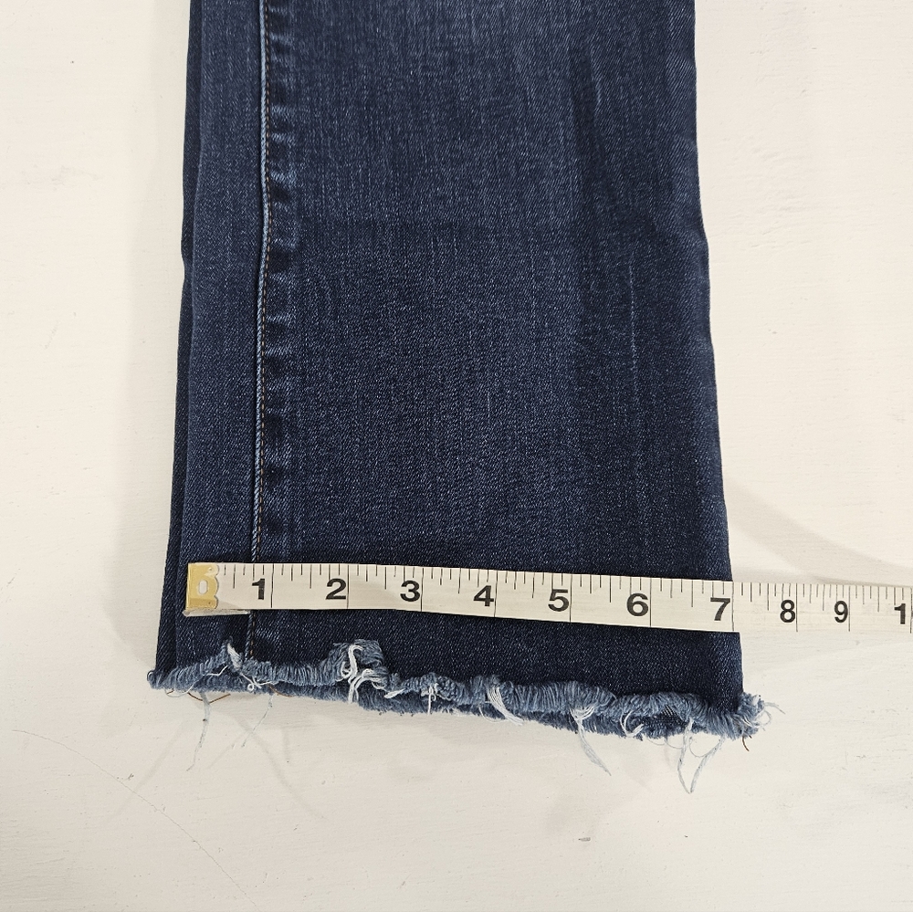 Old Navy Kicker boot-cut cut-off crop jeans women's size 6 - Picture 7 of 12